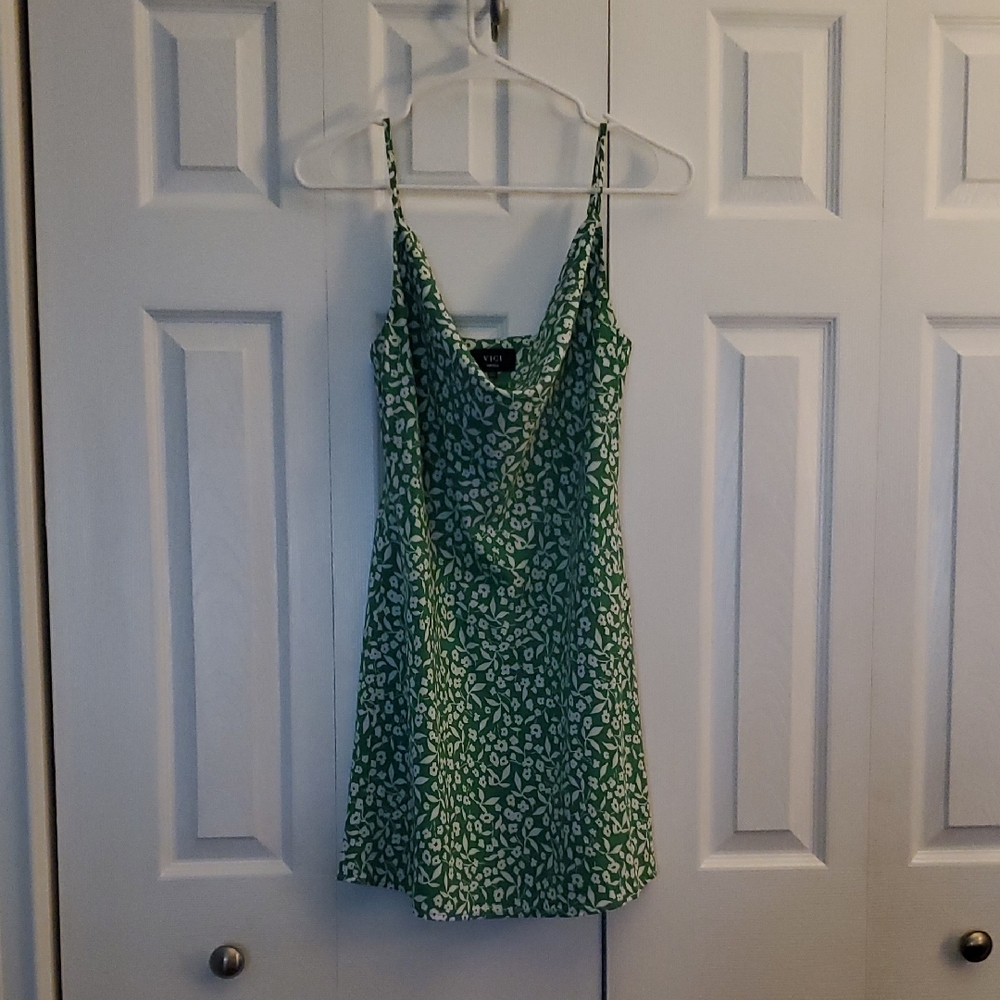 Vicini Green and White Leaf Print Mini Dress